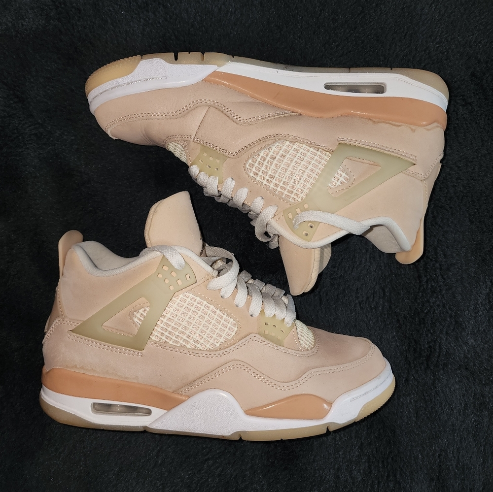 Jordan 4s
